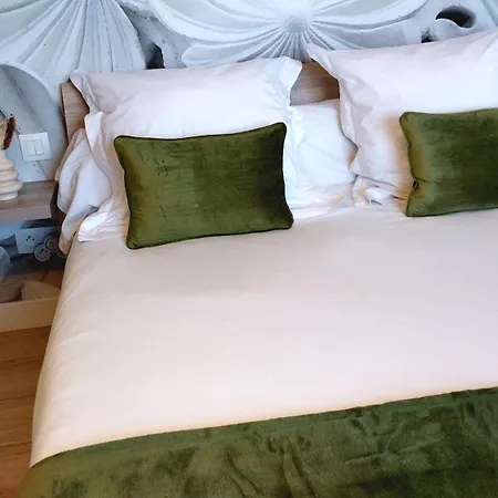 Guest house 